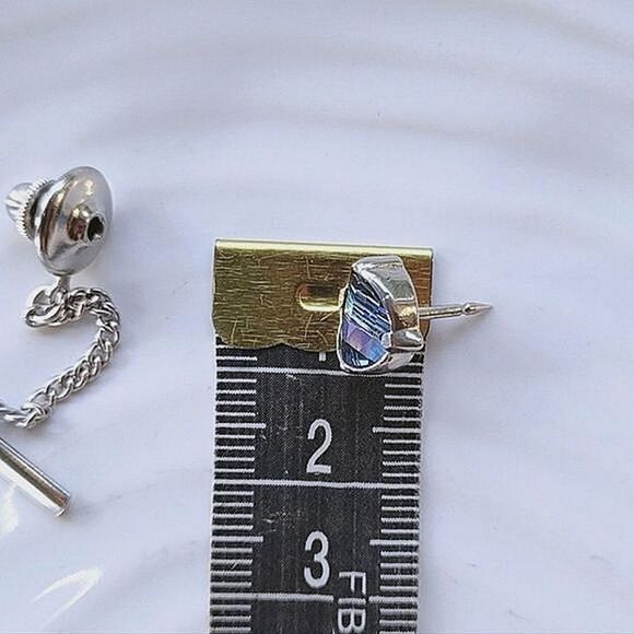 Vtg faceted blue-green faux gem silver tone tie pin - Picture 9 of 12
